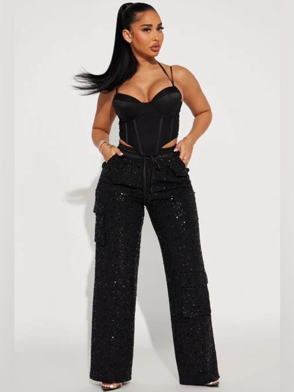 🆕 •FASHION NOVA• sequin cargo pant